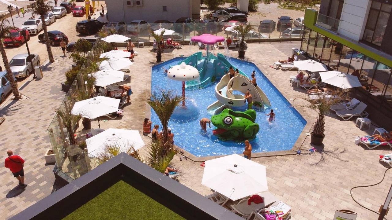 Blacksearama Apartment- Spa, Pools And Parking Mamaia Esterno foto