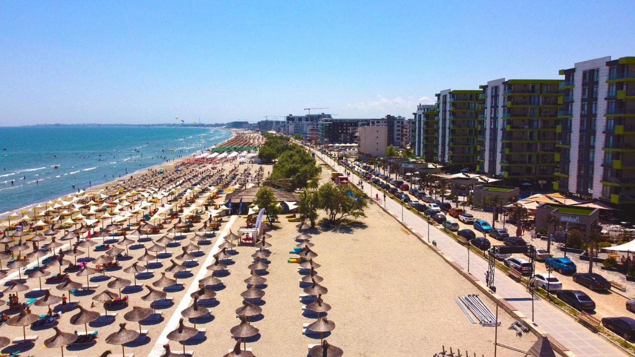 Blacksearama Apartment- Spa, Pools And Parking Mamaia Esterno foto