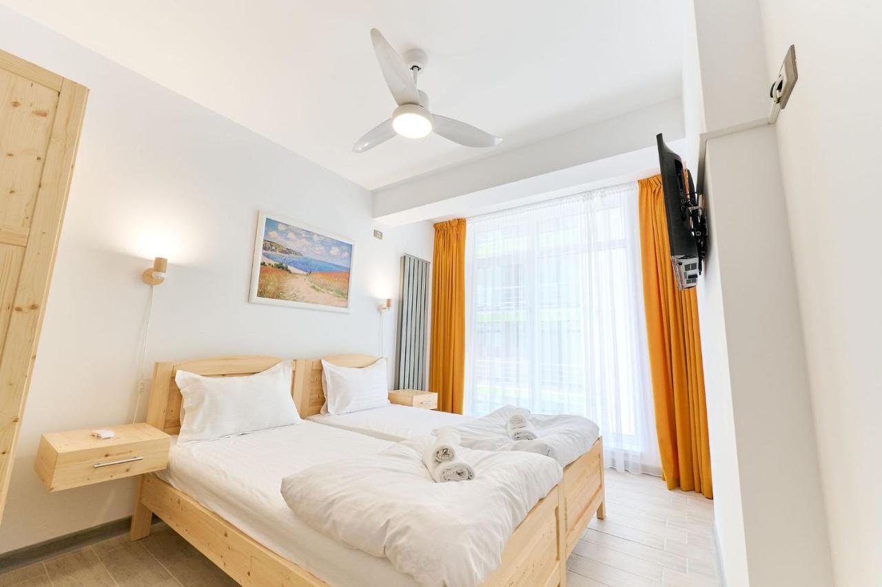 Blacksearama Apartment- Spa, Pools And Parking Mamaia Esterno foto