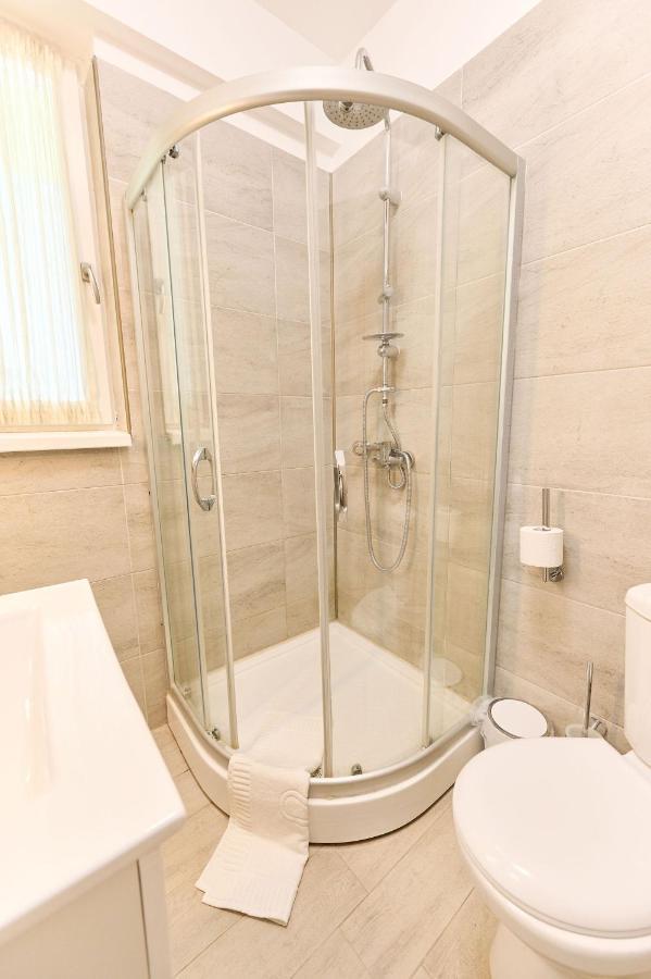 Blacksearama Apartment- Spa, Pools And Parking Mamaia Esterno foto