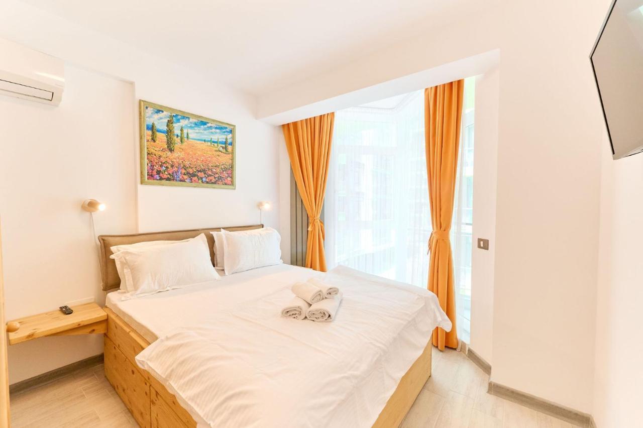 Blacksearama Apartment- Spa, Pools And Parking Mamaia Esterno foto