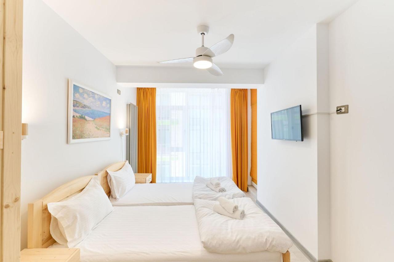 Blacksearama Apartment- Spa, Pools And Parking Mamaia Esterno foto
