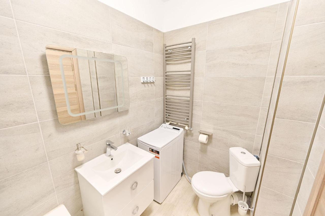 Blacksearama Apartment- Spa, Pools And Parking Mamaia Esterno foto